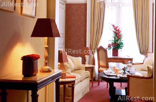 Hotel Le Royal Monceau 22
